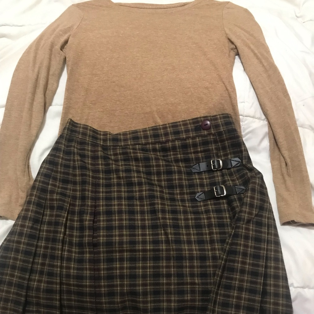Girls light tan material, with matching bottom. Beautiful and lightly used.